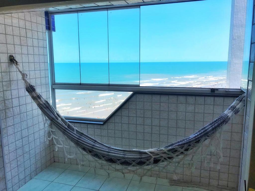 Lindo Apartamento Para Alugar Na Praia Grande Pe Na Areia Frente Ao Mar Apartment Exterior photo